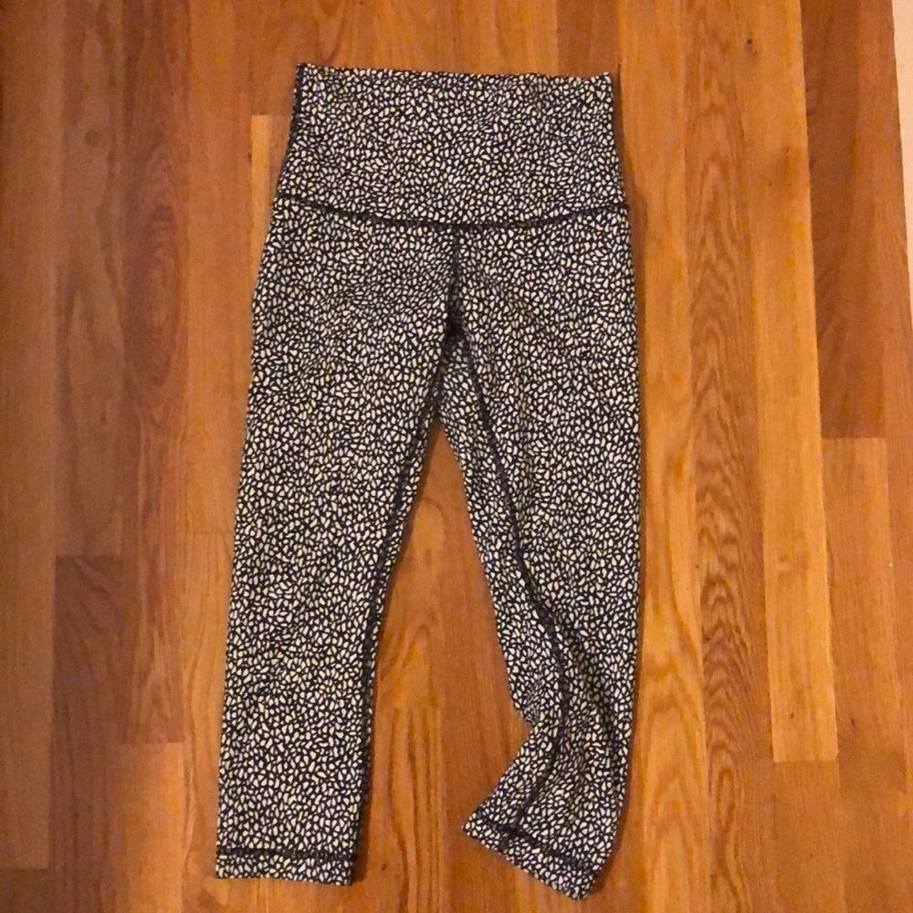 Lululemon animal print high waisted yoga pants